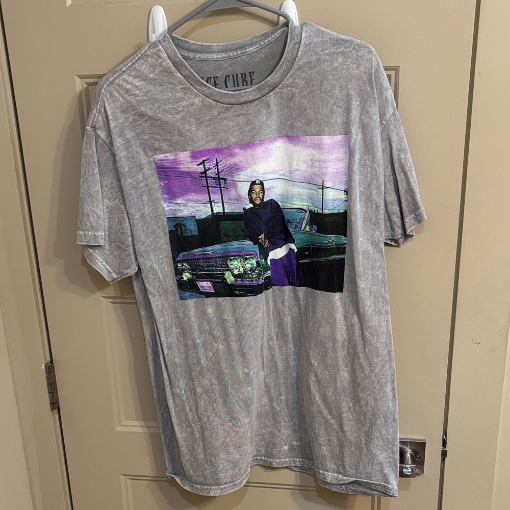 Gray Graphic T-Shirt